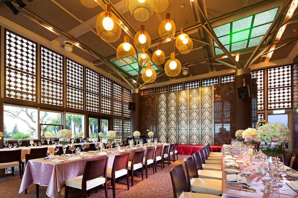 วินเซอ โฮเต็ล Hotel ไถจง ร้านอาหาร รูปภาพ The interior of the restaurant