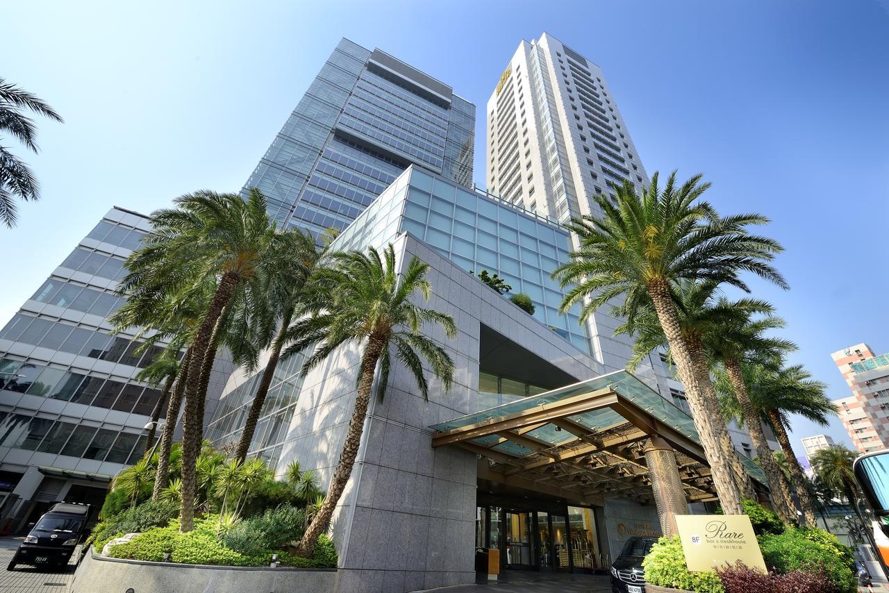 วินเซอ โฮเต็ล Hotel ไถจง ภายนอก รูปภาพ The entrance of the hotel